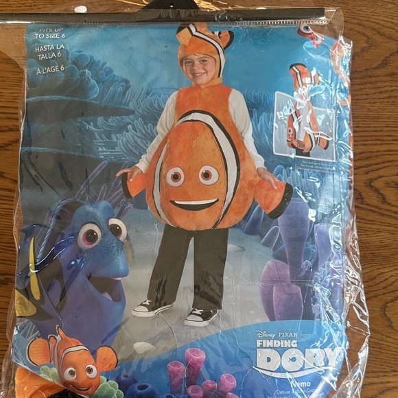 Disney Finding Dory Nemo Kids Costume - Orange and Black - Picture 1 of 1
